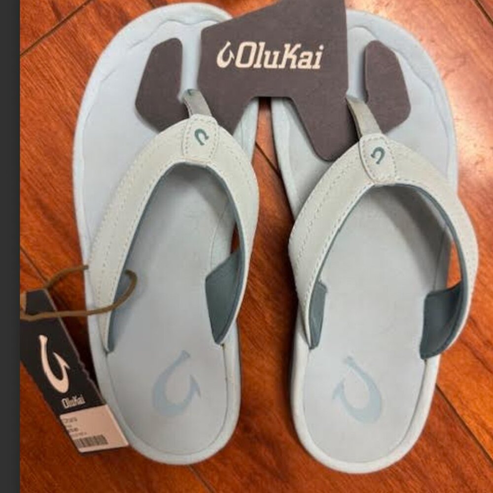 NEW Olu Kai Light Blue Women's Size 6 Ohana Misty Flip Flops Sandals Beach Shoe